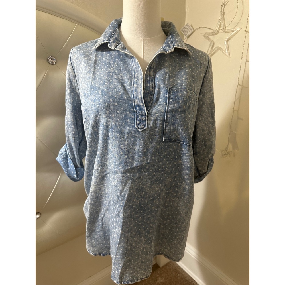 Skies Are Blue Polka Dot Chambray Tunic Top Blue White Size M NWT